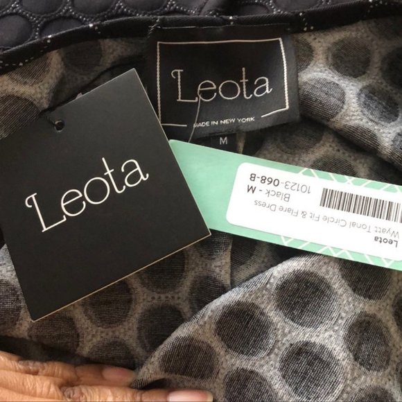 🖤LEOTA🖤WYATT TONAL CIRCLE FIT AND FLARE DRESS🖤 - Picture 12 of 12